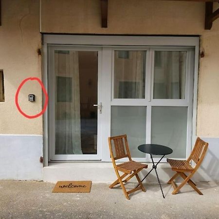 Appartement 2 Pieces Le Louveteau Arbois Exterior foto
